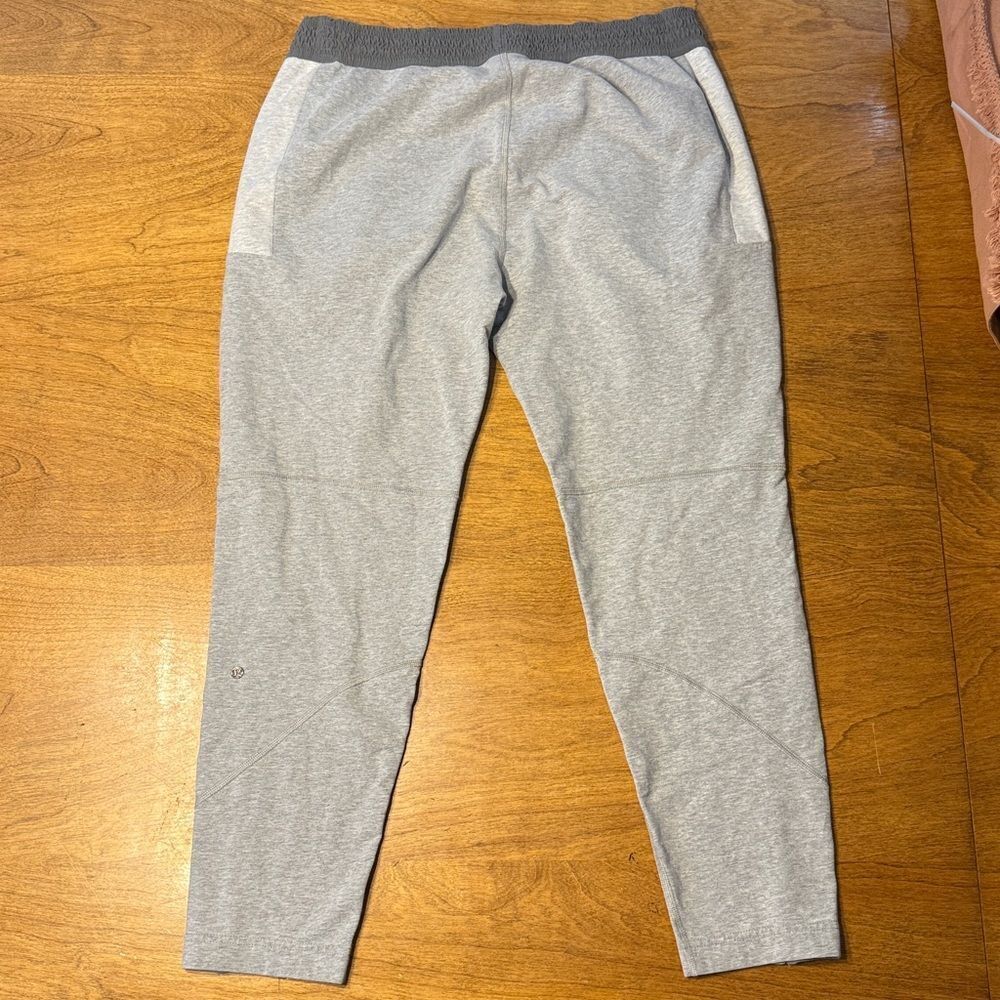 Lululemon All In Pant - Picture 6 of 12